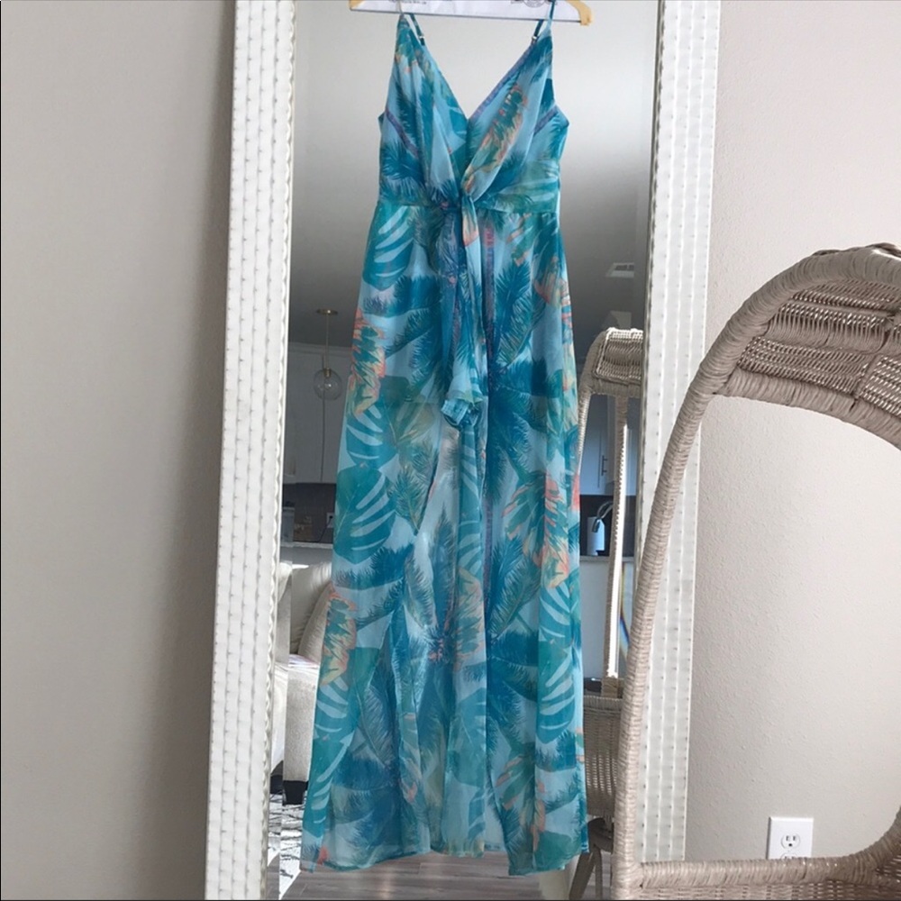 Perfect Tropical Dress for any vacation 🌴🧜🏻‍♀️
